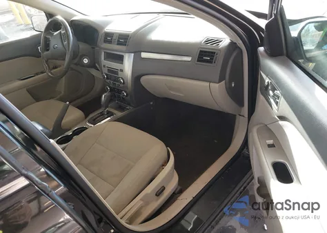 2010 Ford Fusion Hybrid из США, поврежденный, VIN 3FADP0L38AR137004